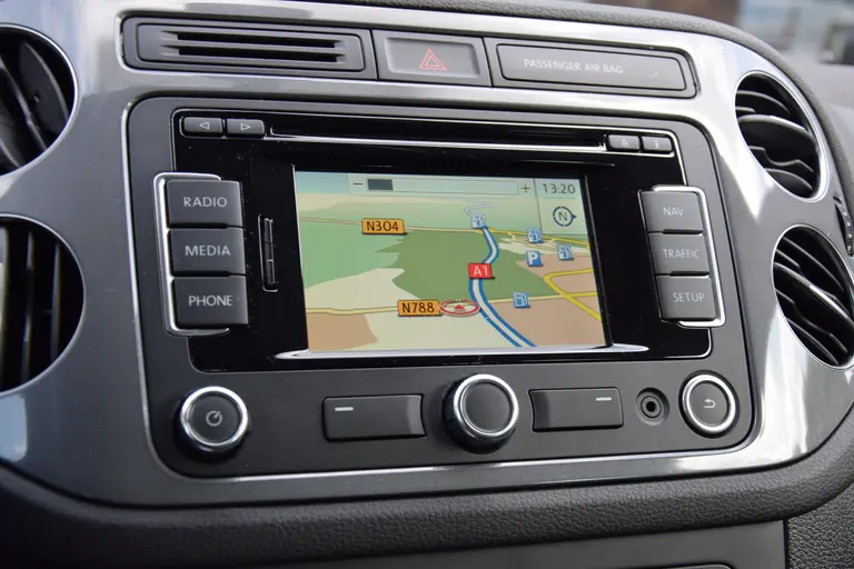 Volkswagen Tiguan 1.4 TSI Sport&Style 160PK | Trekhaak | Navigatie | Volledig Lederen Interieur | Parkeersensoren Achter | Xenon Verlichting | Stoelverwarming | Bluetooth Telefoonverbinding | afbeelding 21