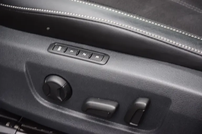 Skoda Superb Combi 1.4 TSI iV 160PK Business Edition Plus PHEV DSG Automaat | Org. NL | BOVAG Garantie | Trekhaak | Virtual dashboard | Apple Carplay/Android Auto | Elektrische Voorstoelen met geheugen | Verwarmde Voorruit + Stoelen | afbeelding 40