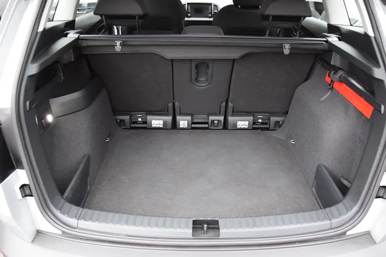Skoda Karoq 1.5 TSI 150PK ACT Business Edition DSG Automaat | incl. BOVAG Garantie | NL-Auto | Lage KM-stand met NAP | PDC voor & achter | Smartlink+ Apple Carplay/Android Auto | VarioFlex 3 achterstoelen | afbeelding 30