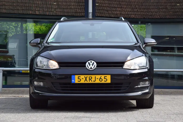 Volkswagen GOLF Variant 1.4 TSI Highline DSG Automaat | Org. NL | Trekhaak | Achteruitrijcamera | Navigatie | Alcantara Bekleding | 18'' Velgen | Cruise & Climate Control | Bluetooth | afbeelding 11