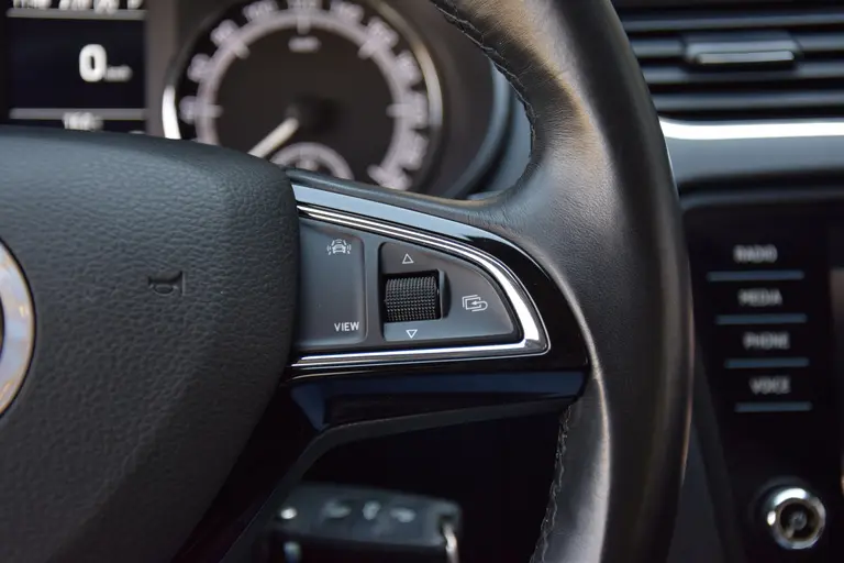 Skoda Octavia Combi 1.5 TSI 150PK Greentech Business Edition DSG Automaat | Org. NL | BOVAG Garantie | Trekhaak | Apple Carplay/ Android Auto | Cruise&Climate Control | Navigatie | afbeelding 26