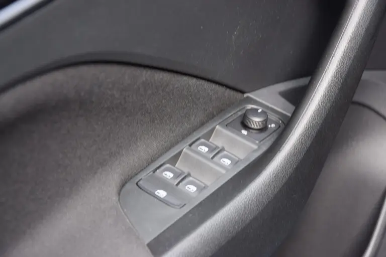 Skoda Kamiq 1.0 TSI 116PK Sport Business DSG Automaat | BOVAG Garantie | Org. NL | Sportstoelen | Stoelverwarming | Cruise&Climate Control | PDC Achter | Apple Carplay/ Android Auto | afbeelding 31