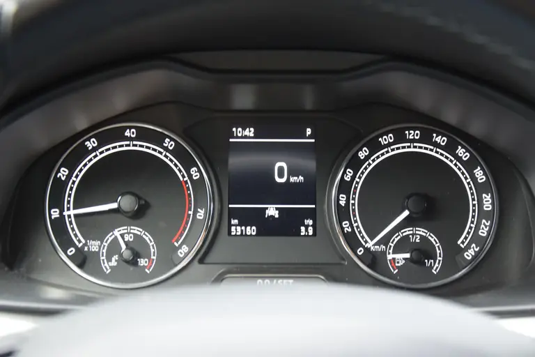 Skoda Kamiq 1.0 TSI 116PK Sport Business DSG Automaat | BOVAG Garantie | Org. NL | Sportstoelen | Stoelverwarming | Cruise&Climate Control | PDC Achter | Apple Carplay/ Android Auto | afbeelding 13