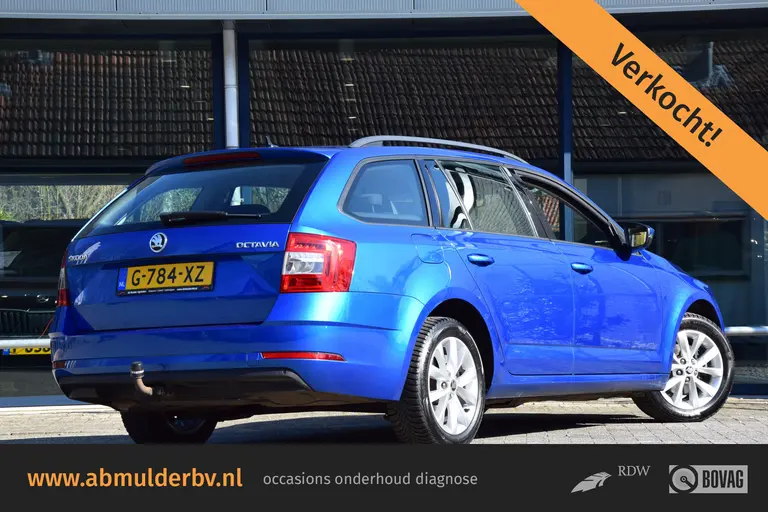 Skoda Octavia Combi 1.5 TSI 150PK Greentech Business Edition DSG Automaat | Org. NL | BOVAG Garantie | Trekhaak | Apple Carplay/ Android Auto | Cruise&Climate Control | Navigatie | afbeelding 1