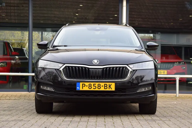 Skoda Octavia Combi 1.4 TSI iV 150PK PHEV Business Edition | Org. NL | BOVAG Garantie | Plug in Hybride | Virtual Cockpit | Navigatie | Full LED | PDC Voor&Achter | Elektrische Kofferklep | afbeelding 11