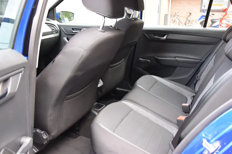 Skoda Fabia Combi 1.0 TSI 96PK Business Edition | incl. BOVAG Garantie | NL-Auto | Lage KM stand NAP | Navigatie | Parkeersensoren | 16'' Velgen | Apple Carplay/Android Auto | Cruise Control | DAB | afbeelding 7