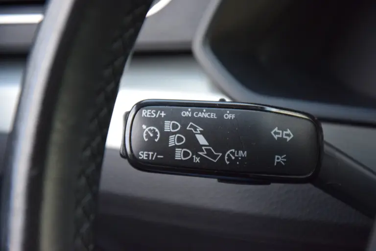 Skoda Superb 1.4 TSI Ambition Business | BOVAG Garantie | Trekhaak | Stoelverwarming | Achteruitrijcamera | All Season Banden | Cruise&Climate Control | Navigatie | Elektrisch Bedienbare Bestuurdersstoel | afbeelding 28