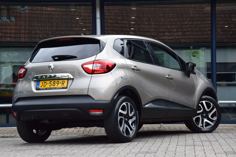 Renault Captur 0.9 TCe 90PK Dynamique | Org. NL | Nieuwe APK | Navigatie | Bluetooth Telefoonverbinding | Parkeersensoren Achter | 17'' Velgen | Keyless Entry | afbeelding 2