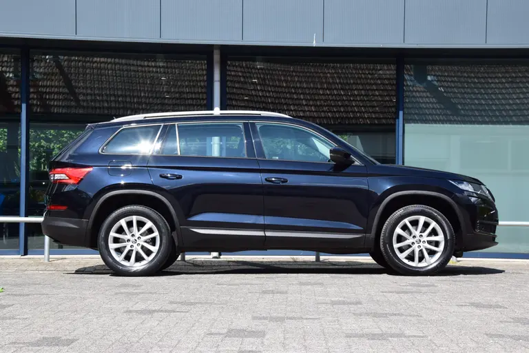 Skoda Kodiaq 1.5 TSI 150PK Limited Business Edition DSG Automaat | Org. NL | BOVAG Garantie | Adaptive Cruise Control | Elektrische Kofferklep | Full LED | Achteruitrijcamera | Dodehoekdetectie | afbeelding 5