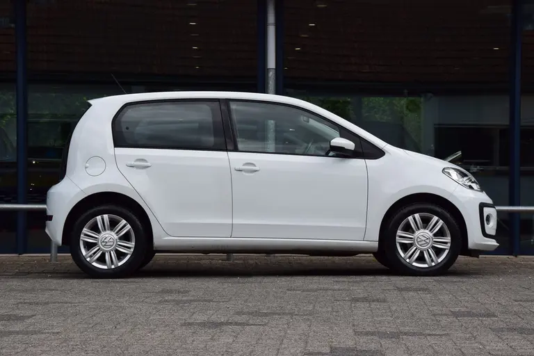 Volkswagen up! 1.0 75PK BMT high up! Automaat | Org. NL | BOVAG Garantie | Achteruitrijcamera | Cruise&Climate Control | Stoelverwarming | Parkeersensoren | Bluetooth | DAB Radio | afbeelding 5