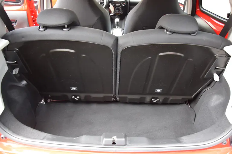 Citroën C1 1.0 VTi Shine | Org. NL | BOVAG Garantie | Achteruitrijcamera | Bluetooth | 15'' Velgen + All Season Banden | Climate Control | Multifunctioneel Stuur | Keurige Auto! | afbeelding 26