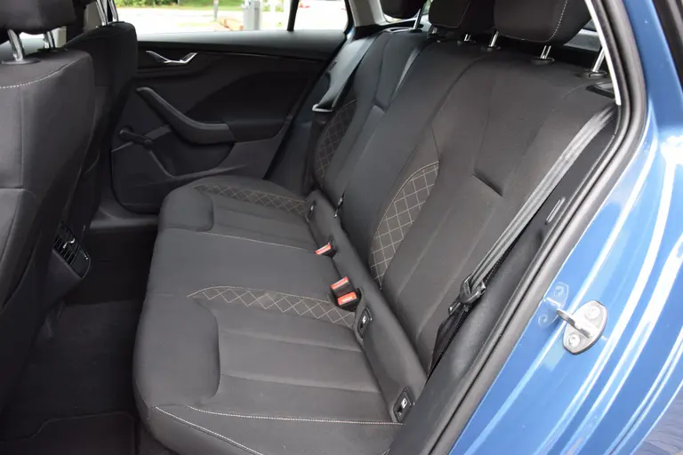 Skoda Kamiq 1.0 TSI Ambition | Org. NL | BOVAG Garantie | Apple Carplay/Android Auto | Cruise Control | Parkeersensoren Achter | Full LED | Airco | 16'' Velgen | Lane Assist | afbeelding 8
