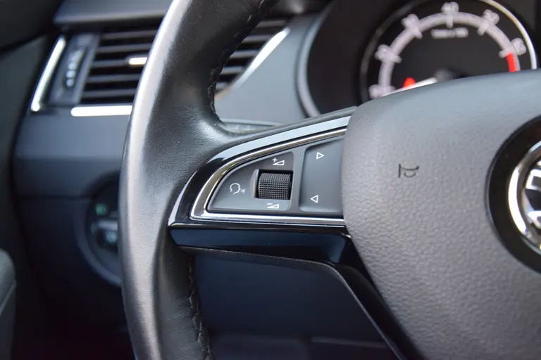 Skoda Octavia Combi 1.5 TSI 150PK Greentech Business Edition DSG Automaat | Org. NL | BOVAG Garantie | Trekhaak | Apple Carplay/ Android Auto | Cruise&Climate Control | Navigatie | afbeelding 25