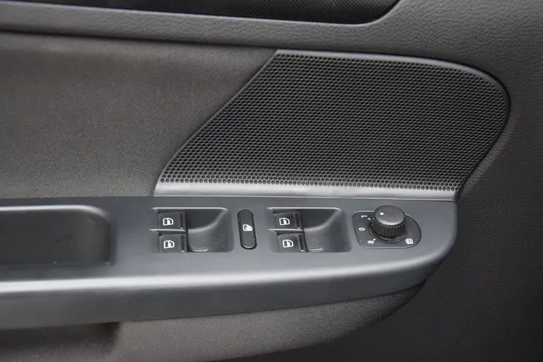 Volkswagen GOLF Variant 1.2 TSI Comfortline BlueMotion | Org. NL | APK 8-2026 | Trekhaak | Navigatie | All Season Banden | Cruise&Climate Control | Multifunctioneel Stuur | 17'' Velgen | afbeelding 25