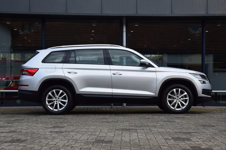 Skoda Kodiaq 1.5 TSI 150PK Business Edition 7-Persoons DSG Automaat | incl. BOVAG Garantie | NL-Auto | Adaptive Cruise Control | Achteruitrijcamera | Stoelverwarming | Navigatie | Full LED | Apple Carplay / Andoid Auto | afbeelding 5