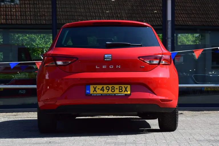 SEAT Leon 1.2 TSI 105PK Style Business | BOVAG Garantie | Cruise&Climate Control | Stoelverwarming | PDC Achter | 16'' Velgen Met All Season Banden | Bluetooth Telefoonverbinding | afbeelding 12