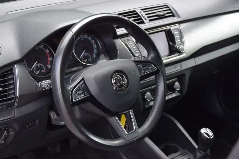 Skoda Fabia Combi 1.0 TSI 96PK Business Edition | Org NL | BOVAG Garantie | Trekhaak | Navigatie | Stoelverwarming | Parkeersensoren | Apple Carplay/Android Auto | 16'' Velgen | afbeelding 17