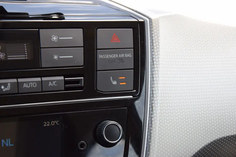 Volkswagen up! 1.0 75PK BMT high up! Automaat | Org. NL | BOVAG Garantie | Achteruitrijcamera | Cruise&Climate Control | Stoelverwarming | Parkeersensoren | Bluetooth | DAB Radio | afbeelding 23