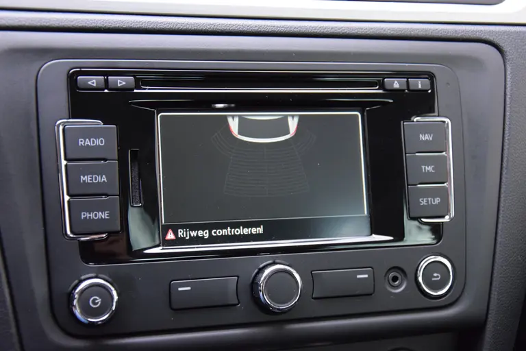 Skoda Rapid Spaceback 1.2 TSI 86PK Greentech Elegance Businessline Pro | BOVAG Garantie | NL-Auto | Navigatie | Parkeersensoren Achter | Cruise & Climate Control |17" Velgen | Bluetooth | Stoelverwarming | afbeelding 19