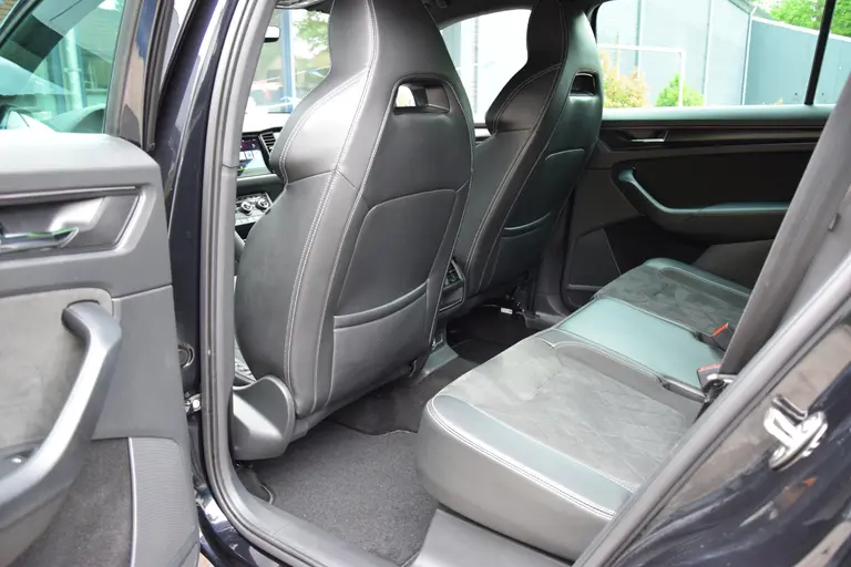 Skoda Kodiaq 1.5 TSI 150PK Sportline Business DSG Automaat | BOVAG Garantie | Org. NL | Trekhaak | Vitrueel Dashboard | Camera | Stoel&Stuur verwarming | Full LED | 19'' Velgen | afbeelding 7