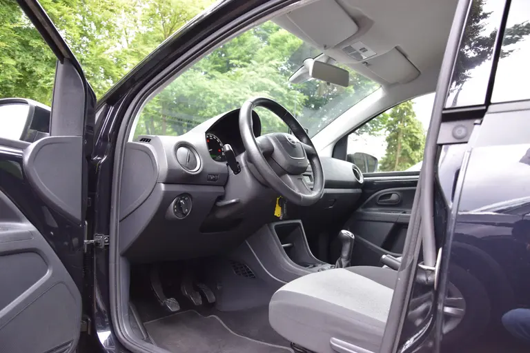Skoda Citigo 1.0 Greentech Tour 5 Deurs | Org. NL | Navigatie | Airconditioning | Centrale Vergrendeling | Elektrische Ramen | Goed Onderhouden! | afbeelding 8