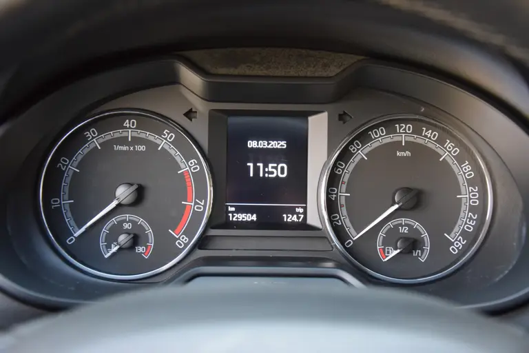 Skoda Octavia Combi 1.5 TSI 150PK Greentech Business Edition DSG Automaat | Org. NL | BOVAG Garantie | Trekhaak | Apple Carplay/ Android Auto | Cruise&Climate Control | Navigatie | afbeelding 13