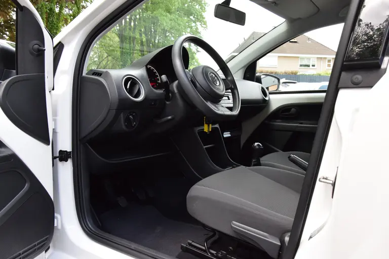 Volkswagen up! 1.0 60PK take up! BlueMotion | Org. NL | 15'' Velgen Met All Season Banden | Airco | Comfort pakket (centrale vergrendeling met afstandsbediening, elektrische ramen voor) | afbeelding 9