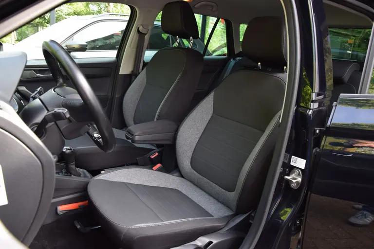 Skoda Fabia Combi 1.0 TSI 96PK Business Edition | Org. NL | BOVAG Garantie | Apple Carplay/Android Auto | 16'' Velgen | PDC Achter | LED Dagrijverlichting | Cruise Control | afbeelding 10