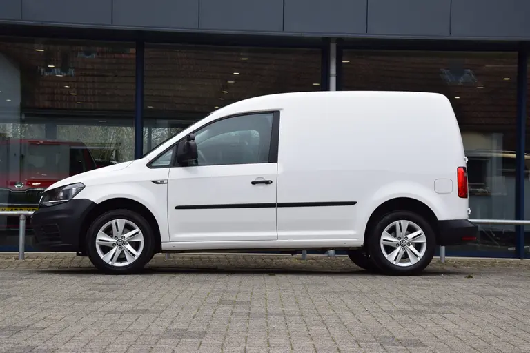 Volkswagen Caddy 1.2 TSI L1H1 BMT Trendline | Org. NL | Zeer lage KM stand met NAP Certificaat | Airco | 16'' Velgen | Apple Carplay/Android Auto | Navigatie | DAB Radio | afbeelding 4
