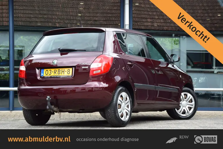 Skoda Fabia 1.2 TSI Ambition | Org. NL | Incl. Nieuwe APK | Trekhaak | Cruise Control | Airco | All Season Banden | Radio/CD/AUX | Slechts 109.000KM NAP! | afbeelding 1