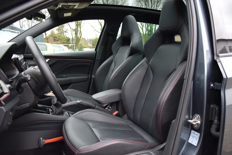 Skoda Scala 1.0 TSI 111PK Sport Business | Org. NL | BOVAG Garantie | Trekhaak (wegklapbaar) | Lederen Bekleding | Panoramadak | Virtual Cockpit | Achteruitrijcamera | Navigatie | Full LED | afbeelding 10