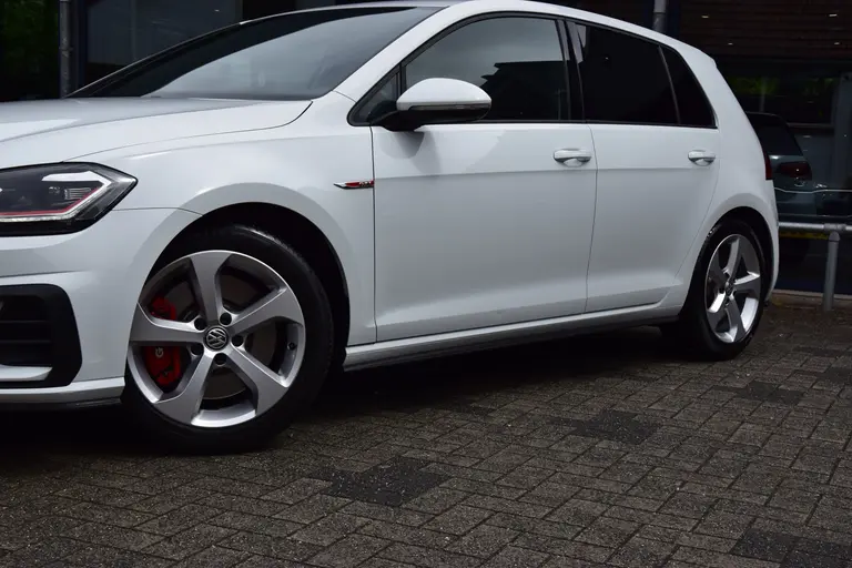 Volkswagen Golf 2.0 TSI 245PK GTI Performance DSG Automaat | Org. NL | BOVAG Garantie | Virtual Cockpit | Full LED | Adaptive Cruise Control | Flippers | PDC Voor&Achter | afbeelding 16