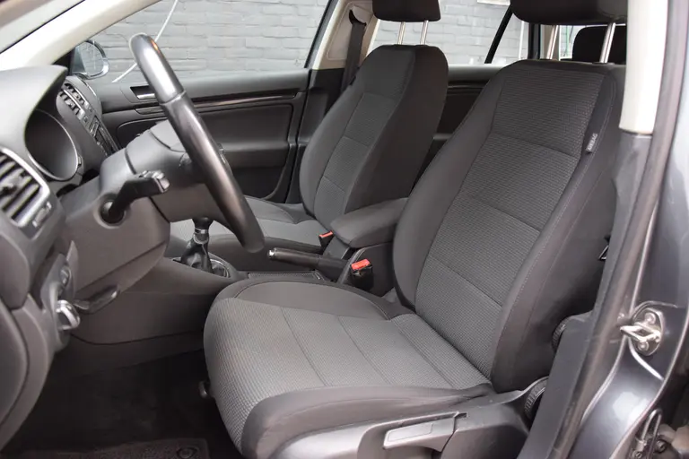 Volkswagen GOLF Variant 1.2 TSI Comfortline BlueMotion | Org. NL | APK 8-2026 | Trekhaak | Navigatie | All Season Banden | Cruise&Climate Control | Multifunctioneel Stuur | 17'' Velgen | afbeelding 10