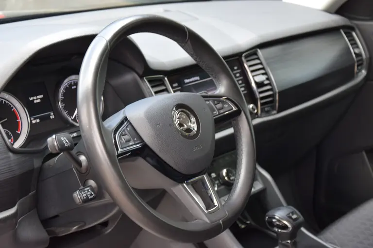 Skoda Kodiaq 1.5 TSI 150PK Limited Business Edition DSG Automaat | Org. NL | BOVAG Garantie | Adaptive Cruise Control | Elektrische Kofferklep | Full LED | Achteruitrijcamera | Dodehoekdetectie | afbeelding 16