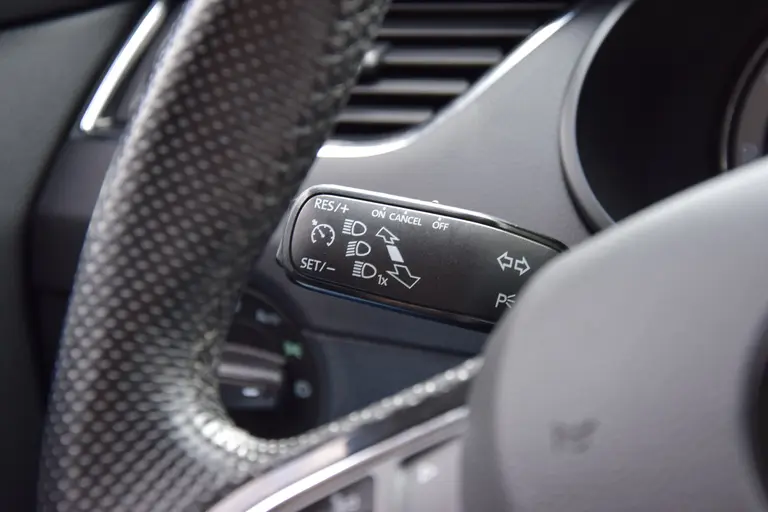 Skoda Octavia Combi 1.0 TSI Greentech Style Business | Org. NL | BOVAG Garantie | Full LED | Half Leder | PDC Voor&Achter | Stoelverwarming | Sportstuur | Cruise Control | afbeelding 26