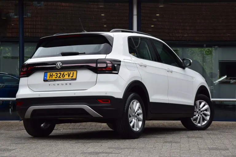 Volkswagen T-Cross 1.0 TSI 96PK Life Business | Org. NL | BOVAG Garantie | Adaptive Cruise Control | Climate Control | Parkeensensoren | Dodehoekdetectie | Apple Carplay/Android Auto | afbeelding 2
