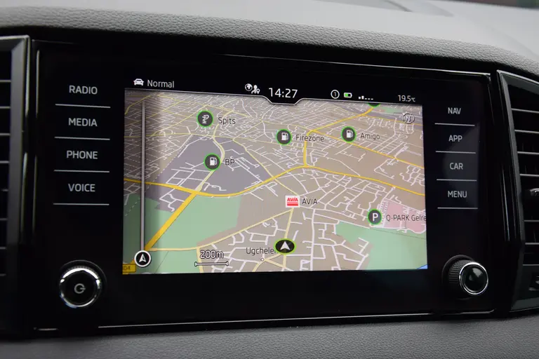 Skoda Karoq 1.5 TSI 150PK ACT Sportline Business DSG Automaat | Org. NL | BOVAG Garantie | 19'' Velgen | Virtual Cockpit | Achteruitrijcamera | Stoel/Stuur&Voorruitverwarming | afbeelding 26