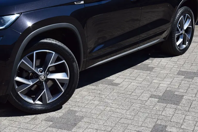 Skoda Kodiaq 1.5 TSI 150PK Sportline Business DSG Automaat | Org. NL | BOVAG Garantie | Trekhaak | Panoramadak | Virtual Cockpit | 19'' Velgen | Camera | Full LED | Elektrische Kofferklep | afbeelding 18