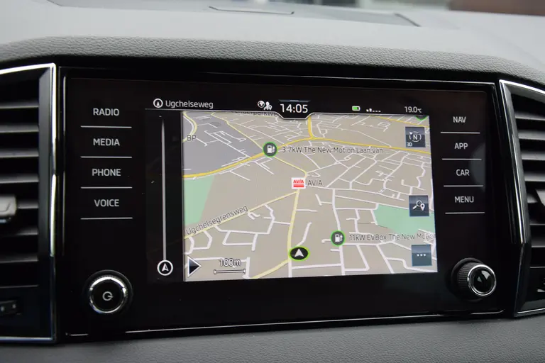 Skoda Karoq 1.0 TSI 110PK Business Edition | Org. NL | incl. BOVAG / Fabrieksgarantie | Navigatie | Full LED | Stoel&Stuurverwarming | Elektrische Kofferklep | Alcantara Bekleding | afbeelding 23