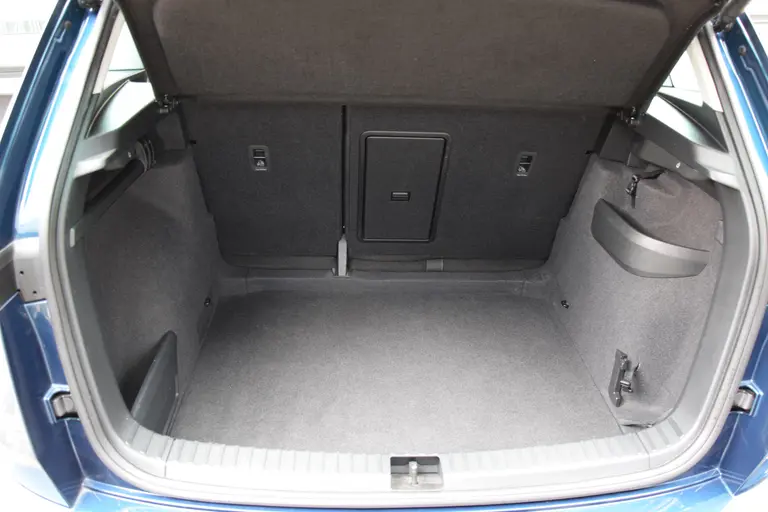 Skoda Karoq 1.0 TSI 110PK Business Edition | Org. NL | incl. BOVAG / Fabrieksgarantie | Navigatie | Full LED | Stoel&Stuurverwarming | Elektrische Kofferklep | Alcantara Bekleding | afbeelding 30