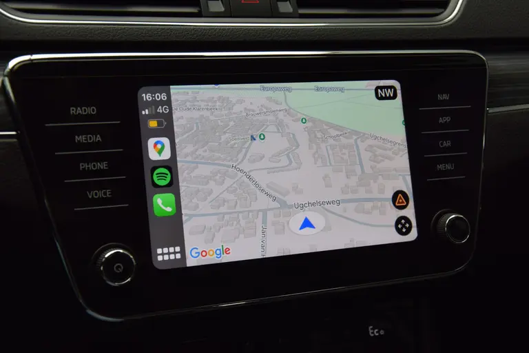 Skoda Superb Combi 1.4 TSI iV Business Edition Plus PHEV Plug-in Hybride | Org. NL | BOVAG Garantie | Trekhaak | Virtual Cockpit | Apple Carplay/Android Auto | Elektrische Voorstoelen met geheugen | Verwarmde Voorruit + Stoelen | afbeelding 23