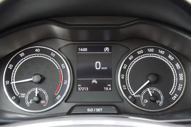 Skoda Kamiq 1.0 TSI Ambition | Org. NL | BOVAG Garantie | Apple Carplay/Android Auto | Cruise Control | Parkeersensoren Achter | Full LED | Airco | 16'' Velgen | Lane Assist | afbeelding 13