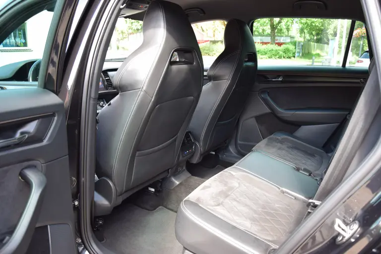 Skoda Kodiaq 1.5 TSI 150PK Sportline Business DSG Automaat | Org. NL | BOVAG Garantie | Trekhaak |  Virtual Cockpit | Stoelverwarming | Camera | 20'' Velgen | Adaptive Cruise Control | Elektrische Kofferklep | afbeelding 7