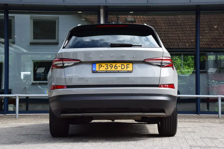 Skoda Kodiaq 1.5 TSI 150PK Business Edition Plus DSG Automaat | Org. NL | BOVAG Garantie | Trekhaak | Achteruitrijcamera | Adaptieve cruise control | Stoelverwarming | PDC Voor+Achter | afbeelding 13