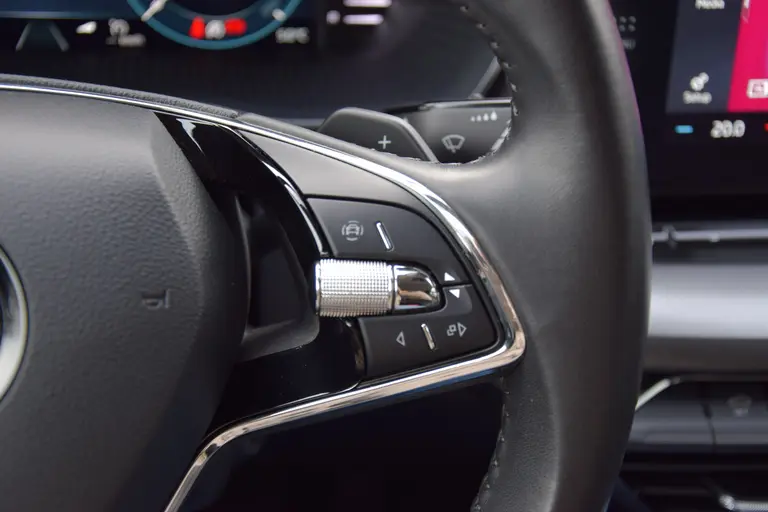 Skoda Octavia Combi 1.4 TSI iV 150PK PHEV Business Edition | Org. NL | BOVAG Garantie | Plug in Hybride | Virtual Cockpit | Navigatie | Full LED | PDC Voor&Achter | Elektrische Kofferklep | afbeelding 29