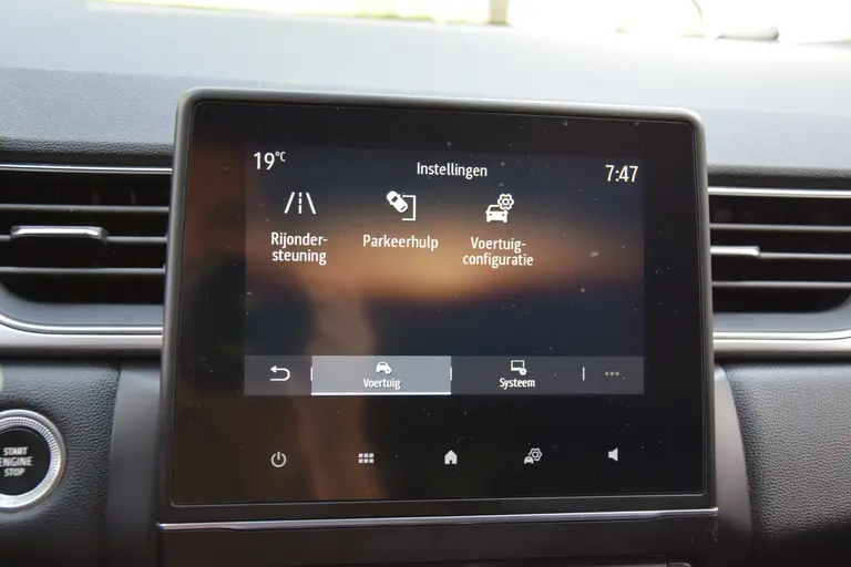Renault Captur 1.0 TCe 100 Intens | BOVAG Garantie | Trekhaak | All Season Banden | Navigatie | Achteruitrijcamera | PDC Voor&Achter | Apple Carplay | Full LED | Dealer Onderhouden | afbeelding 25