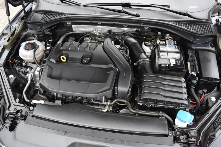 Skoda Superb Combi 1.5 TSI 150PK ACT Business Edition DSG Automaat | Org. NL | BOVAG Garantie | Trekhaak | Apple Carplay/Android Auto | Full LED | PDC Achter | Cruise&Climate Control | afbeelding 16