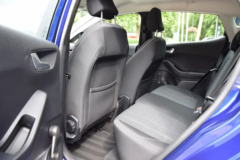 Ford Fiesta 1.1 86PK Trend | Org. NL | BOVAG Garantie | Navigatie | Apple Carplay/Android Auto | Cruise Control | Lane Assist | Airconditioning | Multifunctioneel Stuurwiel | afbeelding 7