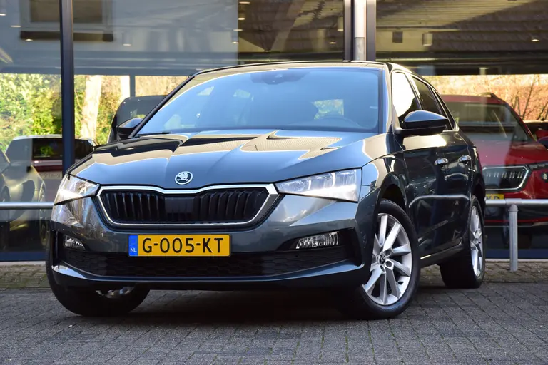 Skoda Scala 1.0 TSI 116PK Sport Business | BOVAG Garantie | NL-Auto | Cruise & Climate Control | Parkeersensoren | Full LED | Sportstoelen | 17'' Velgen | Apple Carplay / Android Auto | afbeelding 2