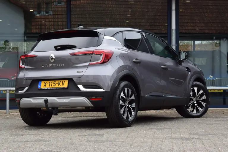 Renault Captur 1.6 E-Tech Hybrid 145 techno Automaat | Org. NL | Trekhaak | Achteruitrijcamera | Full LED | Navigatie | Parkeersensoren | Apple Carplay/Android Auto | Lane Assist | afbeelding 2